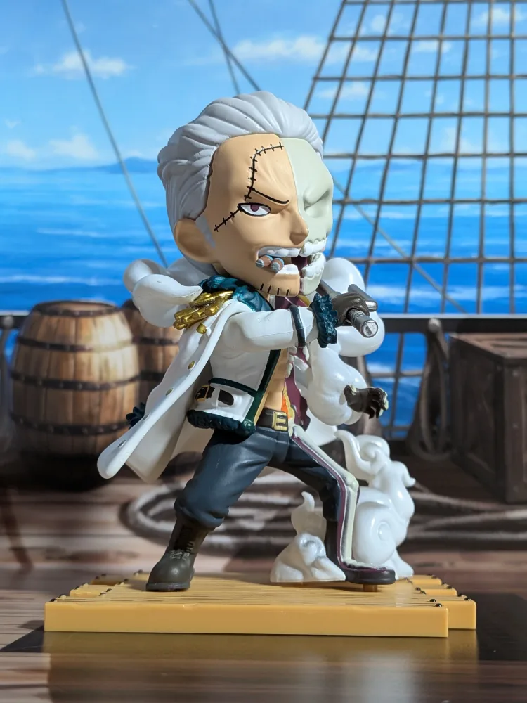Mighty Jaxx - One Piece Freeny's Hidden Dissectibles Marines Edition - Smoker (~10cm)