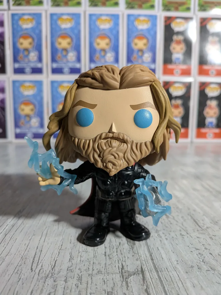 Funko pop Marvel Studios Avengers Endgame #1117 - Thor (CCE/Glow/Opened/Damaged Plastic)