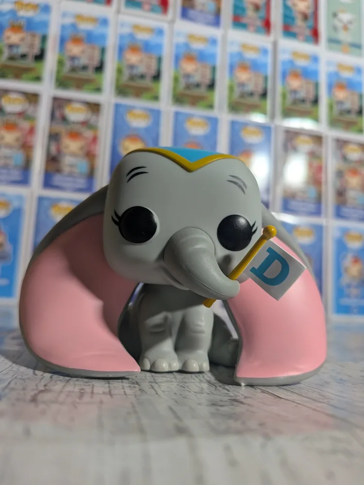 Funko Pop Disney #1535 - Dumbo with Flag