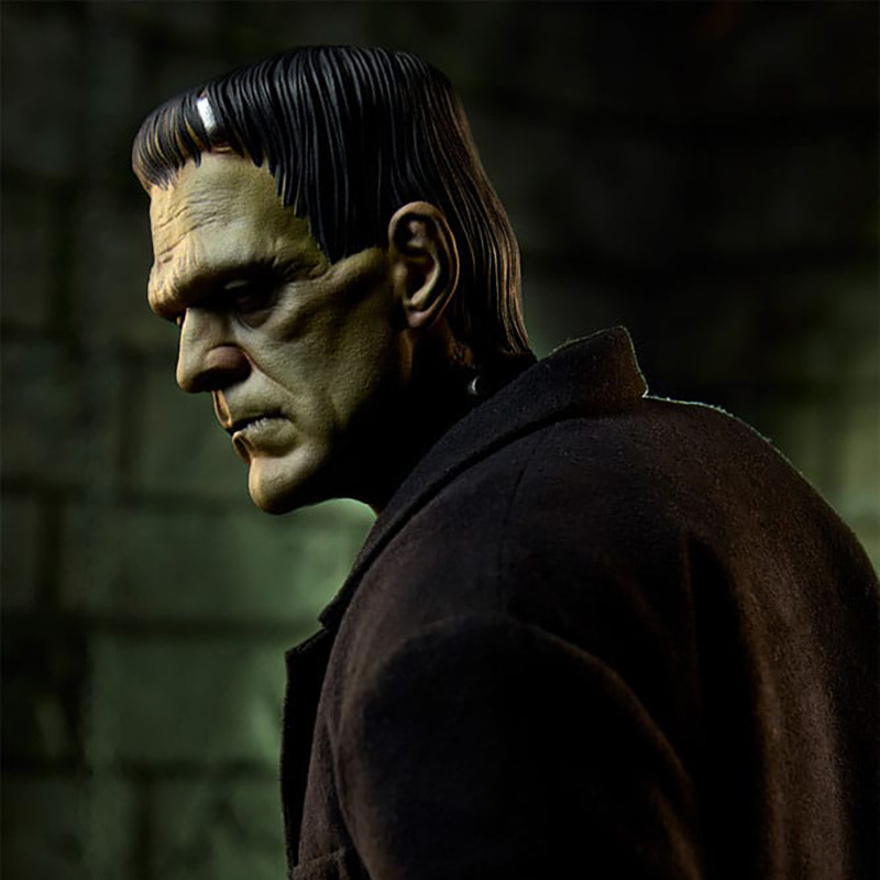 FRANKENSTEIN Statue Frankenstein Fabric Costume Premium Format Figure Sideshow